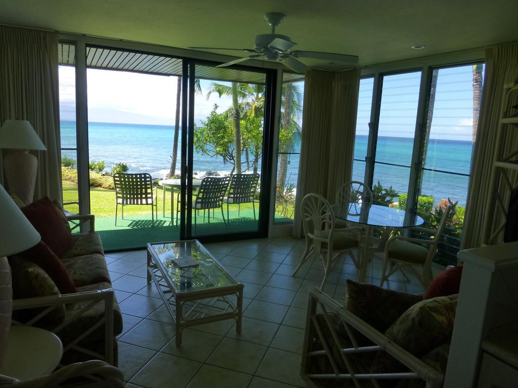 Mahina Surf 220 By Redawning Aparthotel Lahaina Exterior photo