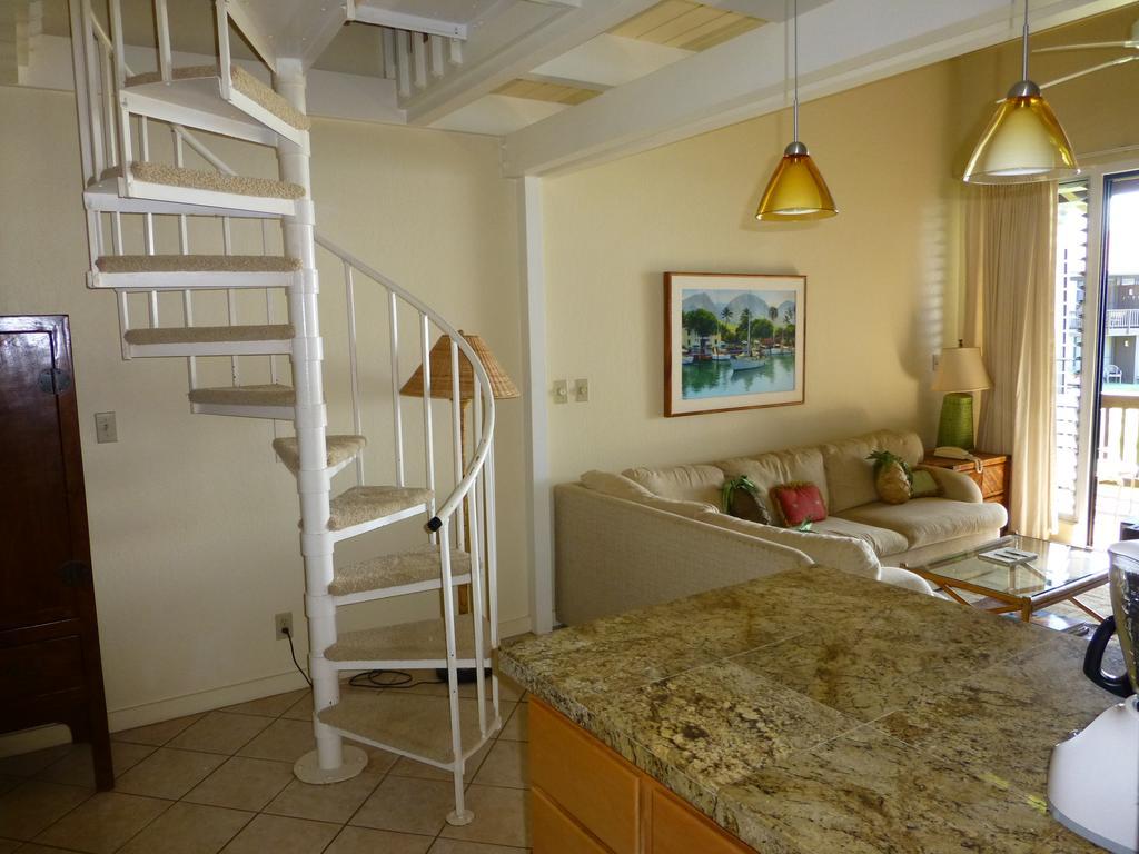 Mahina Surf 220 By Redawning Aparthotel Lahaina Exterior photo
