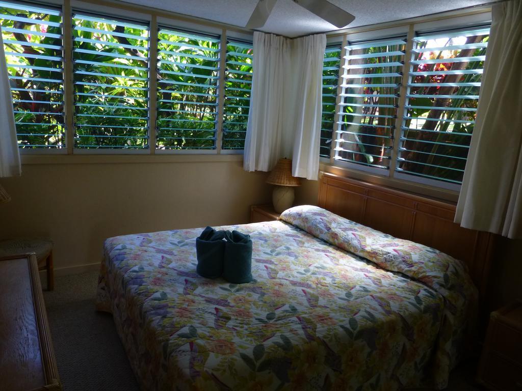 Mahina Surf 220 By Redawning Aparthotel Lahaina Exterior photo