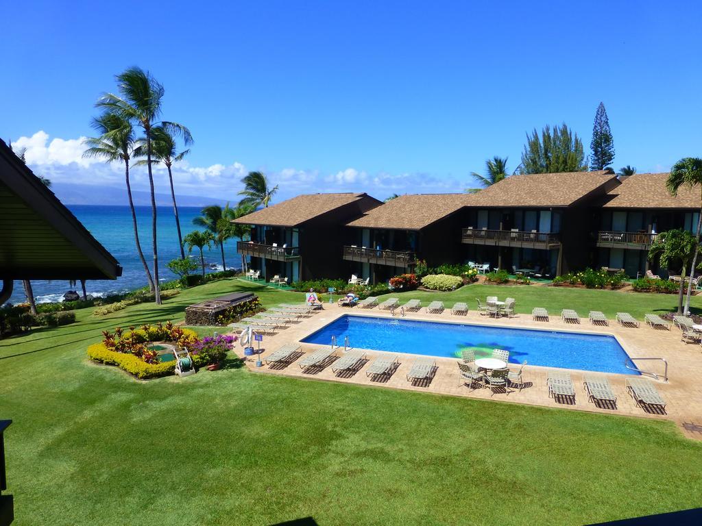 Mahina Surf 220 By Redawning Aparthotel Lahaina Exterior photo