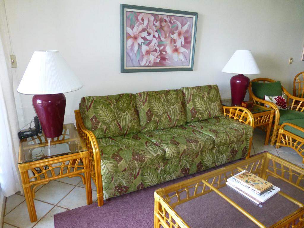Mahina Surf 220 By Redawning Aparthotel Lahaina Exterior photo