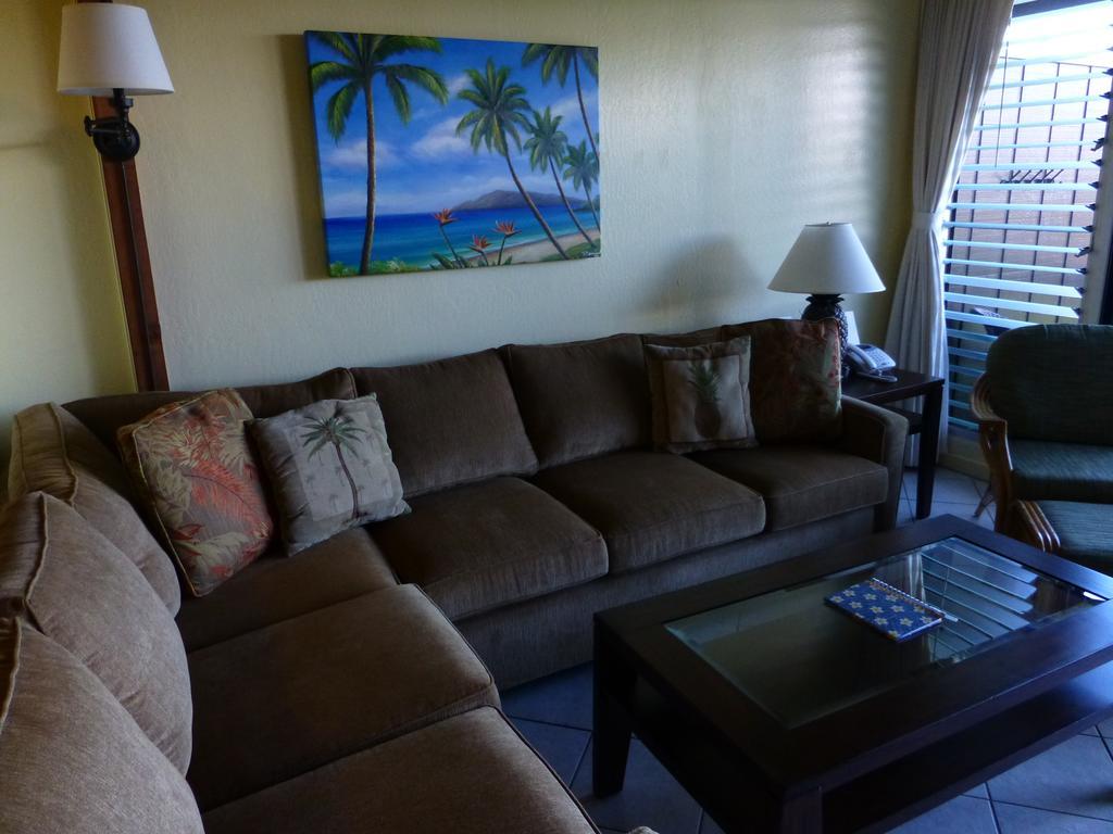 Mahina Surf 220 By Redawning Aparthotel Lahaina Exterior photo
