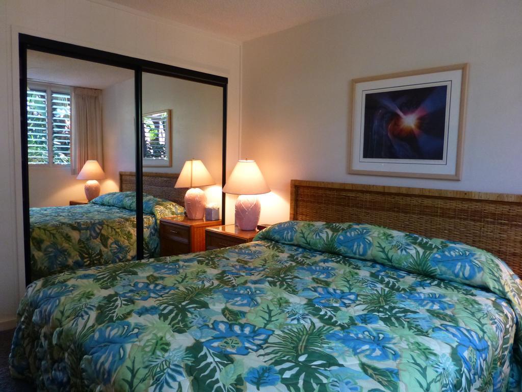 Mahina Surf 220 By Redawning Aparthotel Lahaina Exterior photo