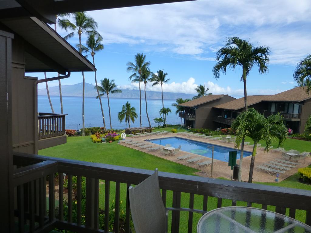 Mahina Surf 220 By Redawning Aparthotel Lahaina Exterior photo