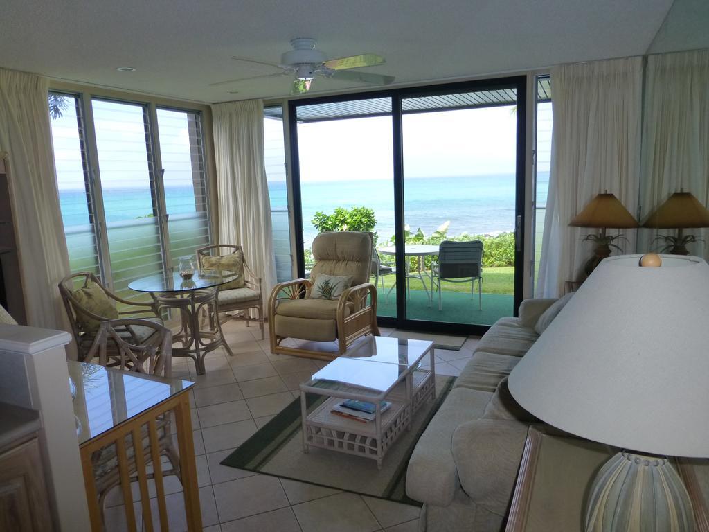 Mahina Surf 220 By Redawning Aparthotel Lahaina Exterior photo