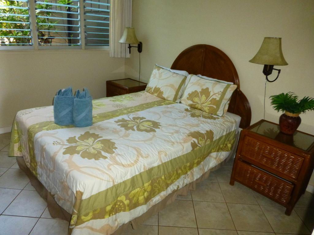 Mahina Surf 220 By Redawning Aparthotel Lahaina Exterior photo